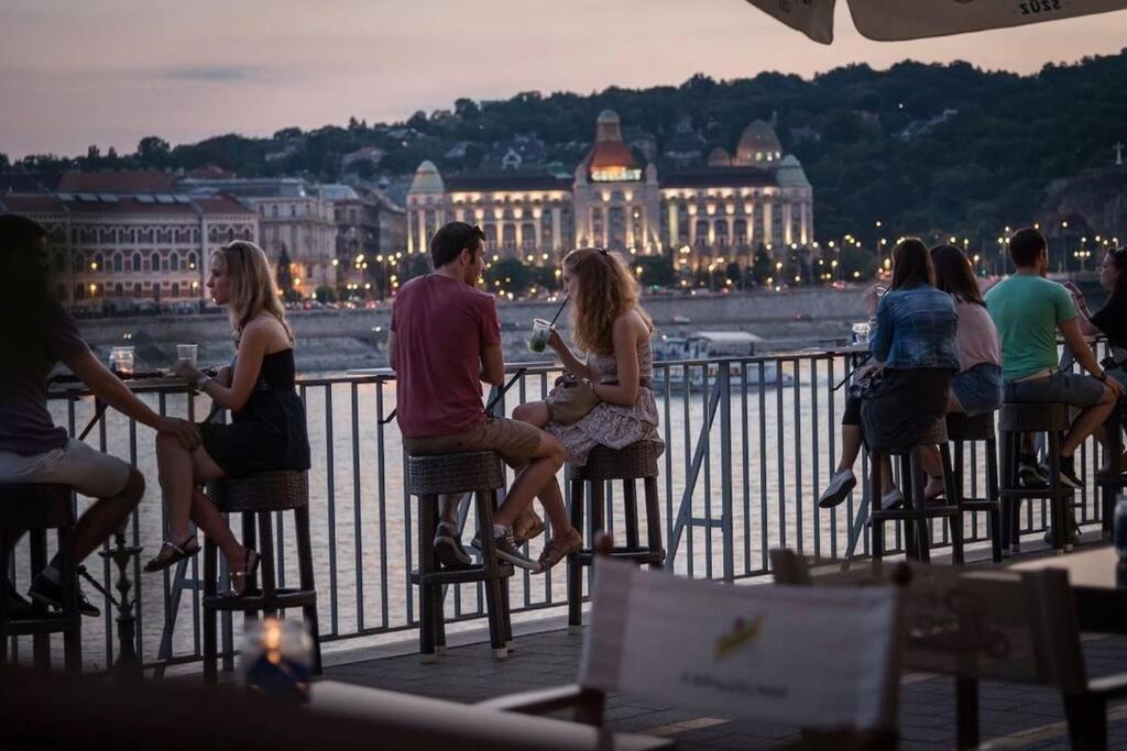 Luxurious Studio Located In The Heart Of Budapeszt Zewnętrze zdjęcie